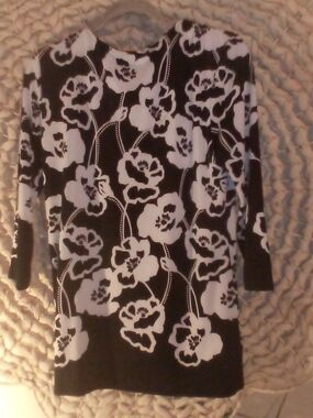 Allison Daley Black and White Floral Print Top